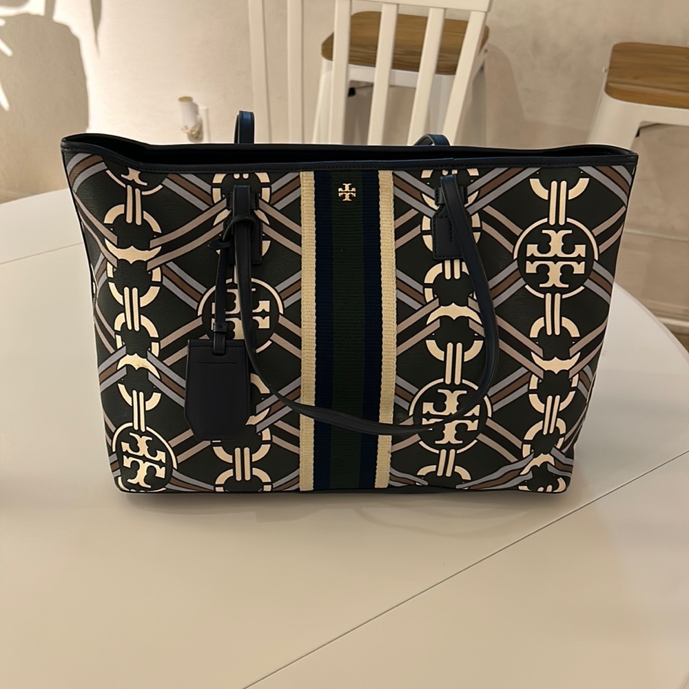 Tote